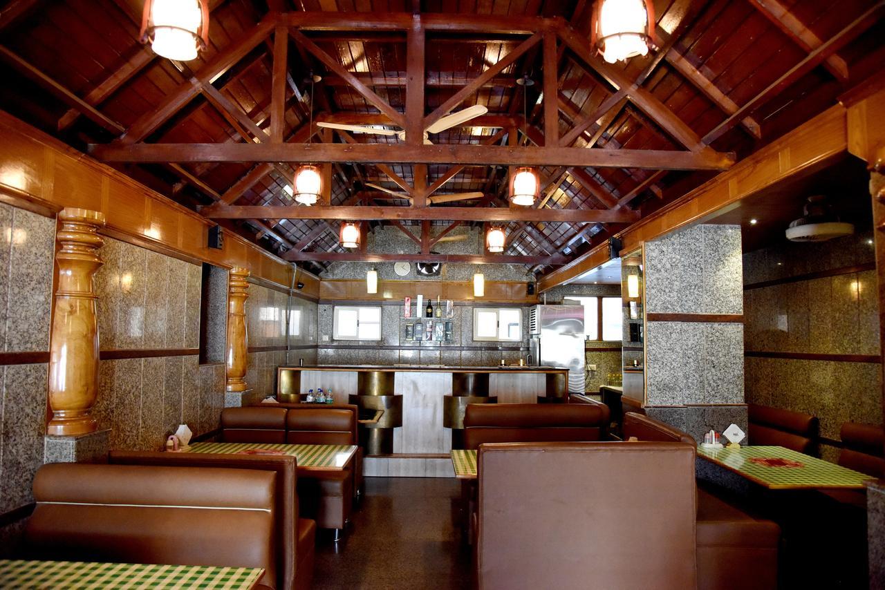 Hotel Sharada International Udupi Eksteriør bilde
